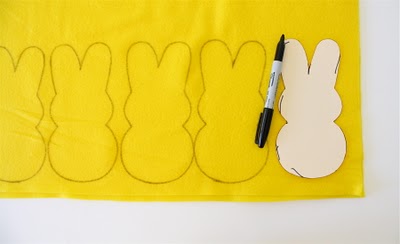 http://www.favequilts.com/master_images/Holiday/Easter/Bunny-Peep-Bunting1.jpg