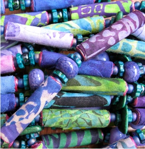 http://www.favequilts.com/master_images/Jewelry-Making/Fabric-Beads.jpg